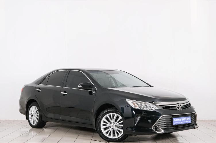 Toyota Camry 2015 года в Красноярске