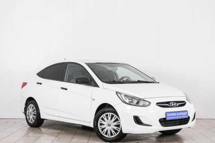Hyundai Solaris 2011 года в Красноярске