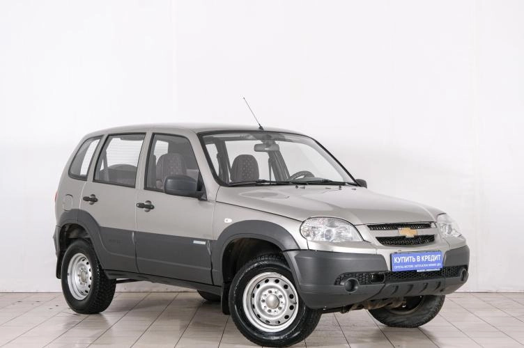 Chevrolet Niva 2012 года в Красноярске
