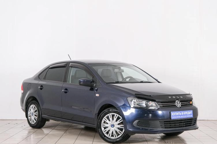 Volkswagen Polo 2013 года в Красноярске