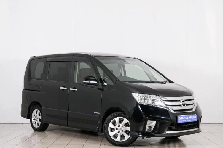 Nissan Serena 2013 года в Красноярске