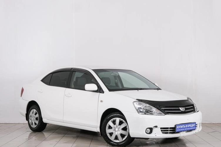 Toyota Allion 2003 года в Красноярске