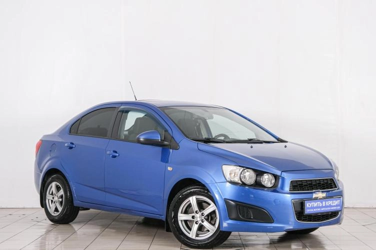Chevrolet Aveo 2013 года в Красноярске