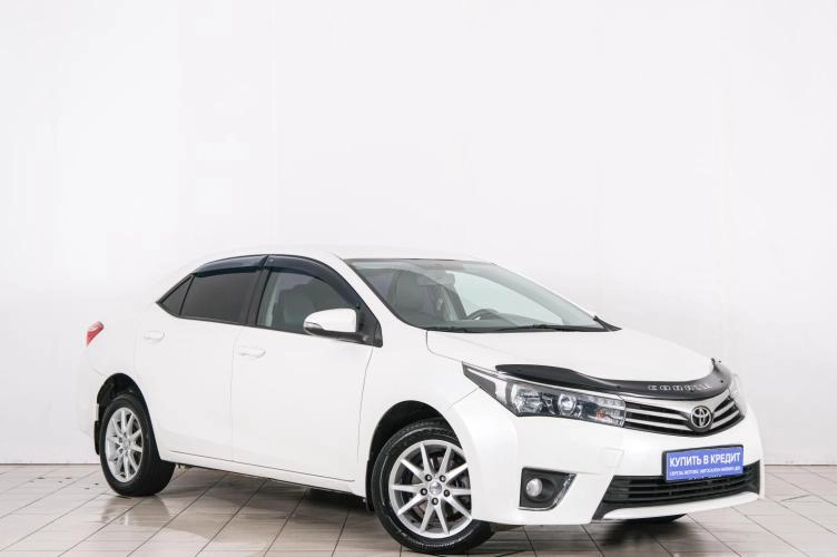 Toyota Corolla 2013 года в Красноярске