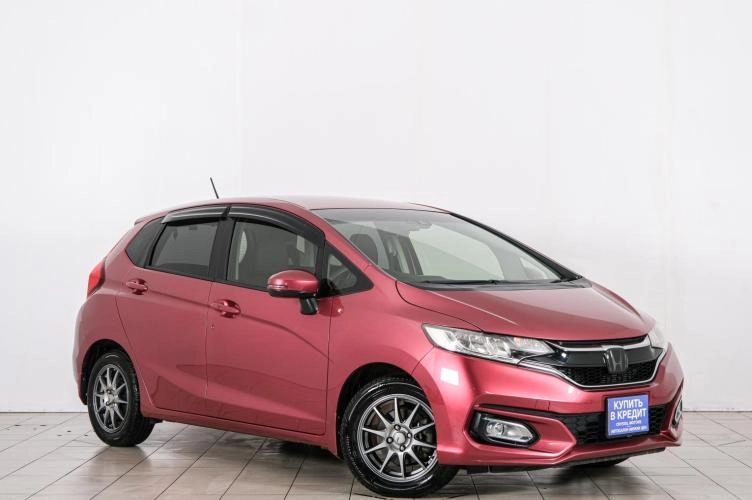 Honda Fit 2018 года в Красноярске