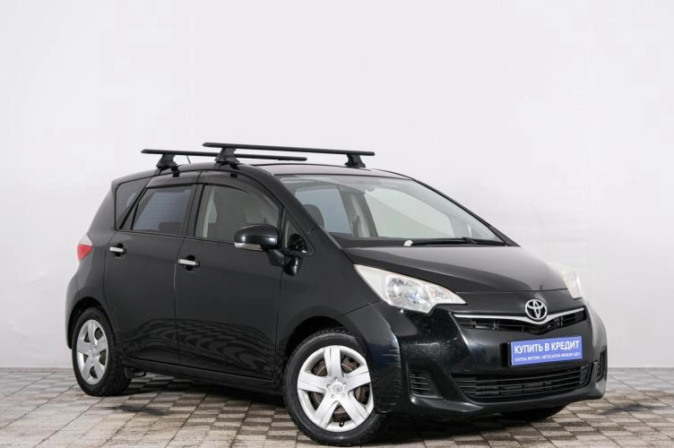 Toyota Ractis 2012 года в Красноярске