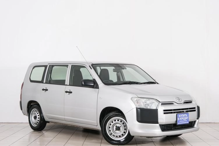 Toyota Probox 2019 года в Красноярске