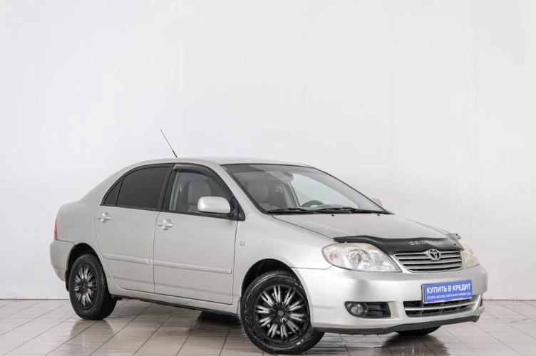 Toyota Corolla 2006 года в Красноярске