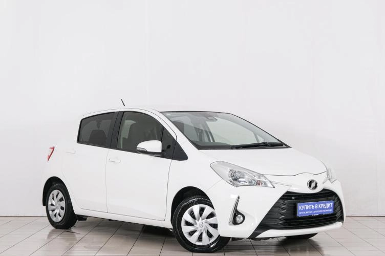Toyota Vitz 2019 года в Красноярске