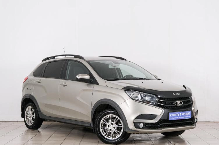ВАЗ (LADA) XRAY 2018 года в Красноярске