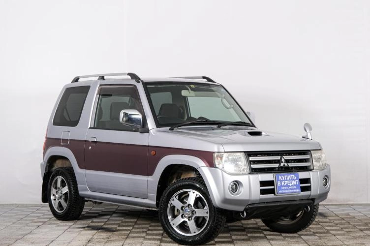 Mitsubishi Pajero Mini 2011 года в Красноярске