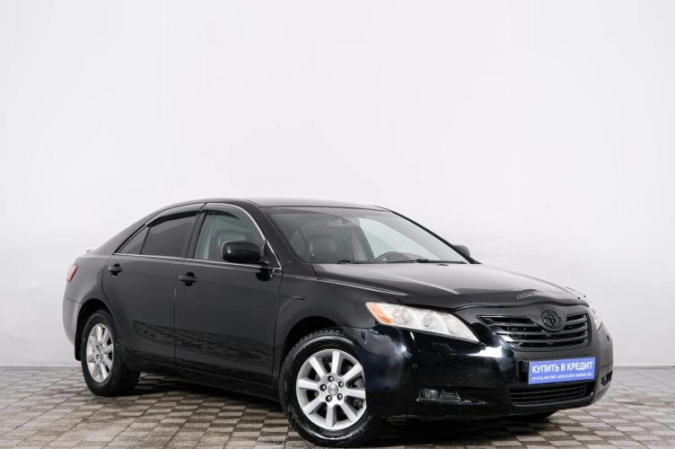Toyota Camry 2008 года в Красноярске