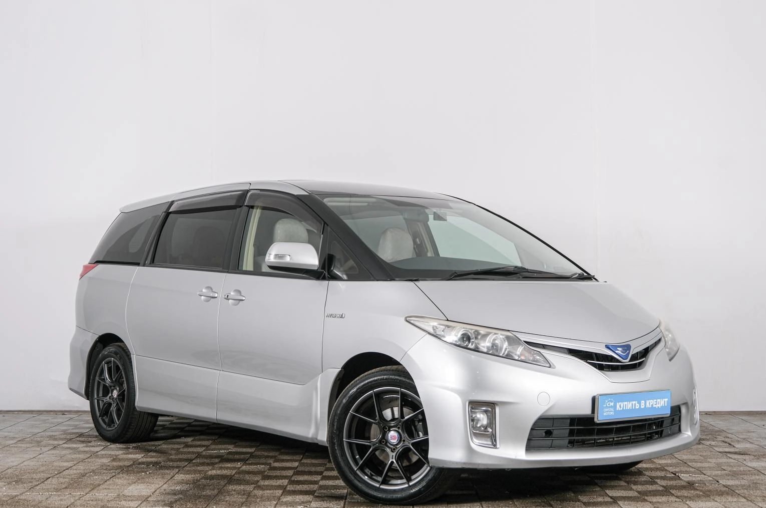 Toyota Estima 2012 года в Красноярске