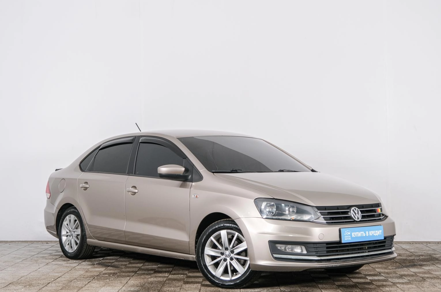 Volkswagen Polo 2015 года в Красноярске