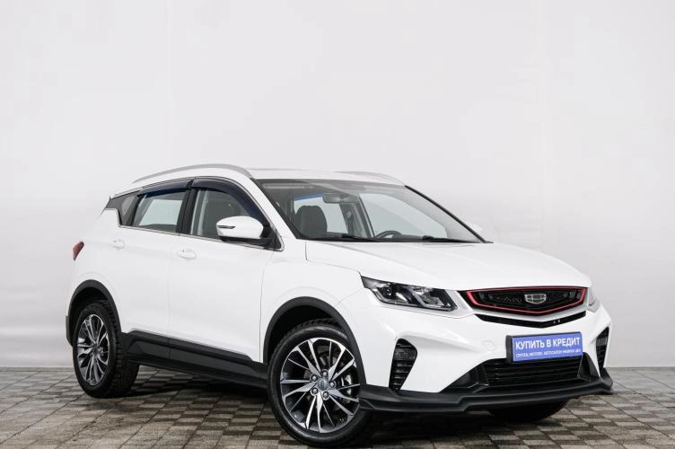 Geely Coolray 2023 года в Красноярске