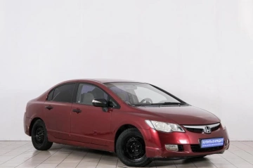 Honda Civic 2006 года в Красноярске