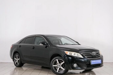 Toyota Camry 2010 года в Красноярске
