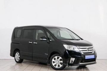 Nissan Serena 2013 года в Красноярске