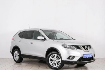 Nissan X-Trail 2015 года в Красноярске
