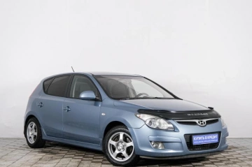 Hyundai i30 2010 года в Красноярске