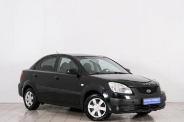 KIA Rio 2006 года в Красноярске
