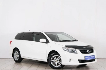 Toyota Corolla Fielder 2010 года в Красноярске