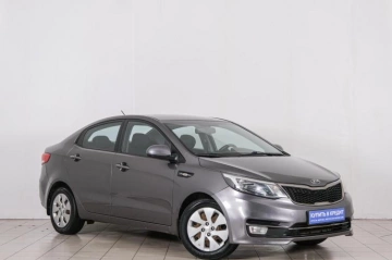 KIA Rio 2015 года в Красноярске