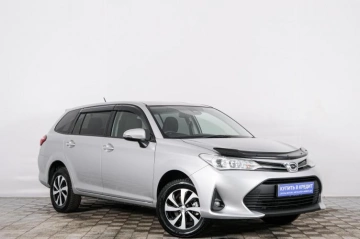 Toyota Corolla Fielder 2018 года в Красноярске