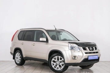 Nissan X-Trail 2012 года в Красноярске