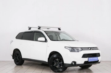 Mitsubishi Outlander 2013 года в Красноярске