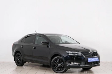 Skoda Rapid 2017 года в Красноярске