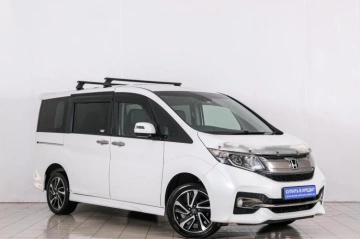 Honda Stepwgn Spada 2015 года в Красноярске