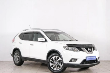 Nissan X-Trail 2015 года в Красноярске