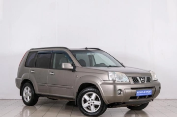 Nissan X-Trail 2006 года в Красноярске