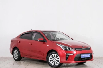 KIA Rio 2017 года в Красноярске