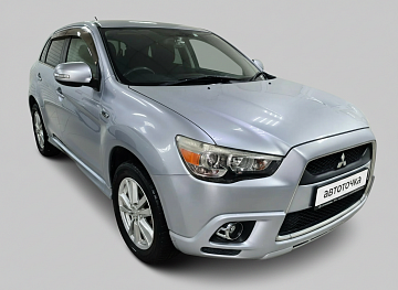 Mitsubishi RVR, III